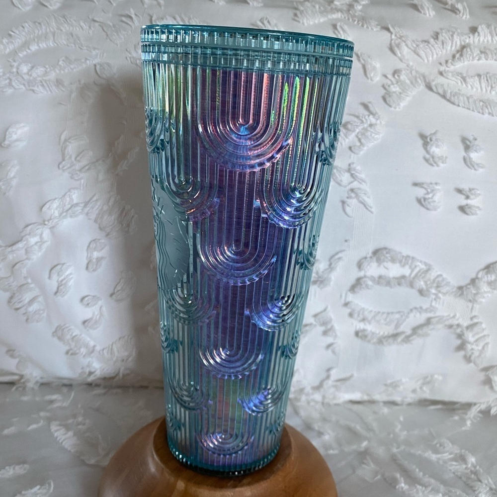 Starbucks Spring 2022 Teal Mermaid Scale Iridescent Venti Tumbler 24 Ounce - Picture 2 of 11